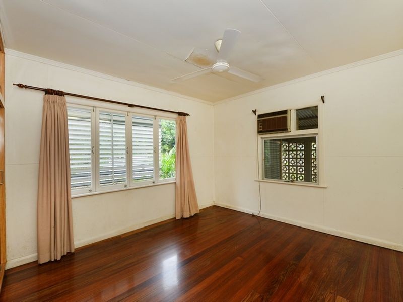 2 Maree Street, Freshwater QLD 4870