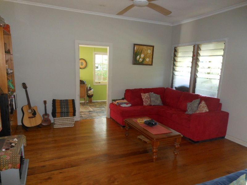 82 Marshall Street, Machans Beach QLD 4878