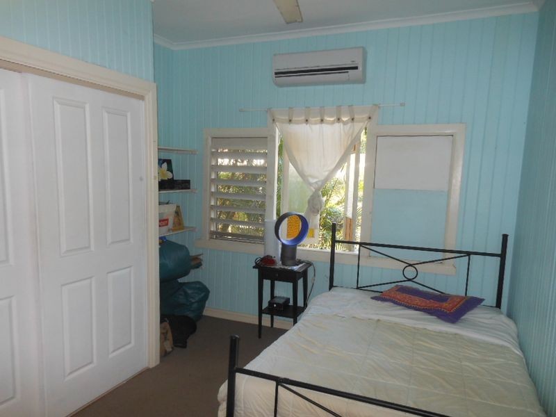 82 Marshall Street, Machans Beach QLD 4878