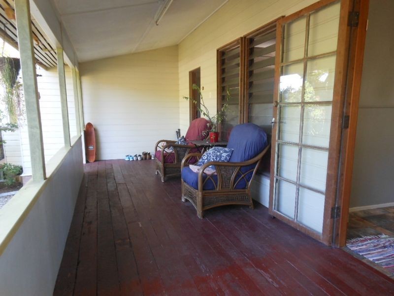 82 Marshall Street, Machans Beach QLD 4878