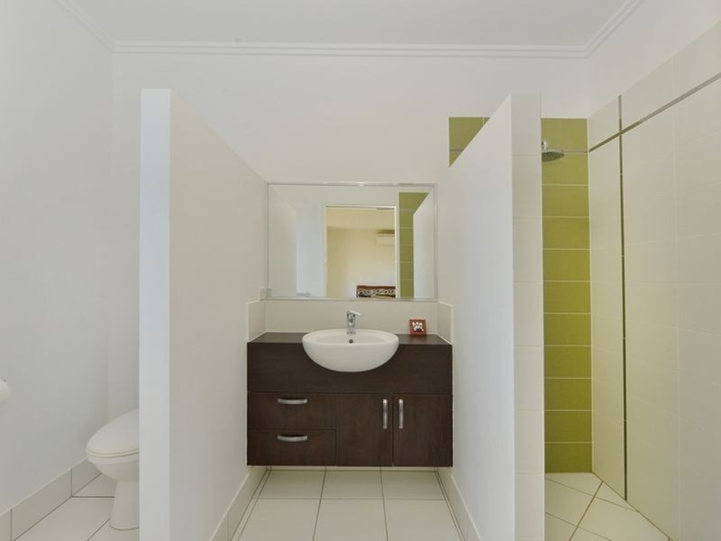 1 Catamaran Circuit, Trinity Beach QLD 4879