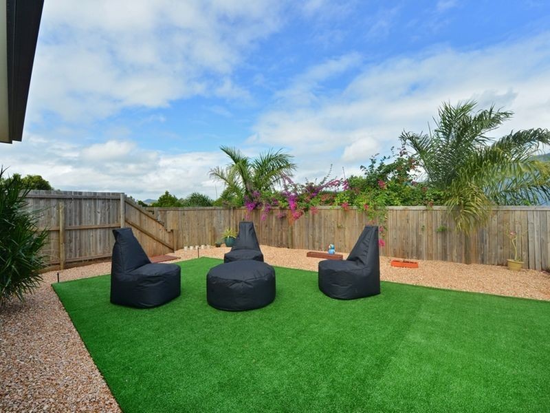 1 Catamaran Circuit, Trinity Beach QLD 4879