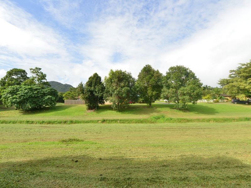 64 Banning Avenue, Brinsmead QLD 4870