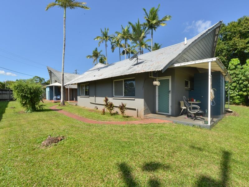 1/7 McLachlan Street, Manunda QLD 4870