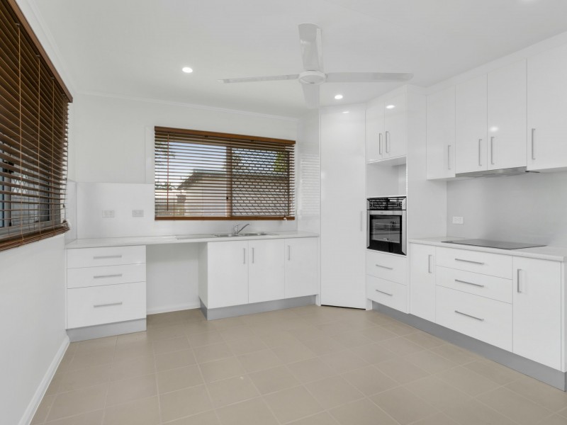 36 Curtin Street, Westcourt QLD 4870
