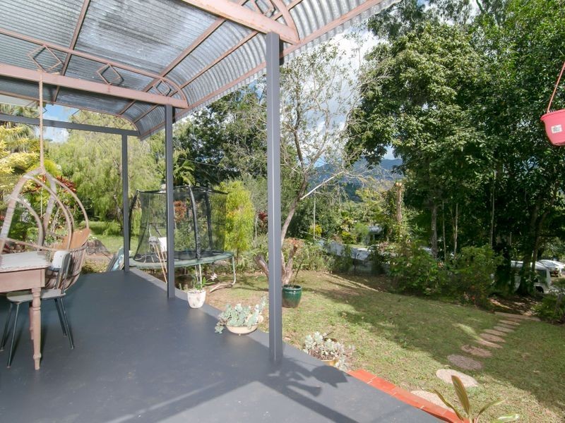 17 Down Street, Freshwater QLD 4870