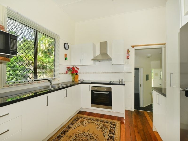 53 Marshall Street, Machans Beach QLD 4878