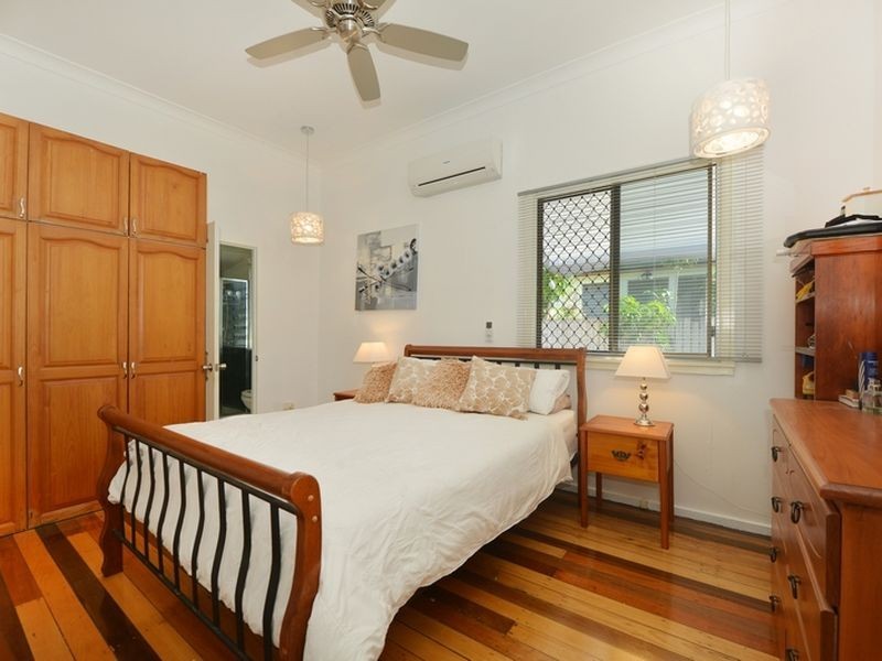 53 Marshall Street, Machans Beach QLD 4878