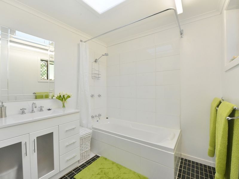 53 Marshall Street, Machans Beach QLD 4878