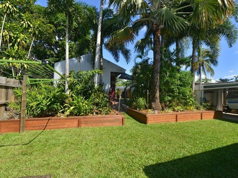53 Marshall Street, Machans Beach QLD 4878