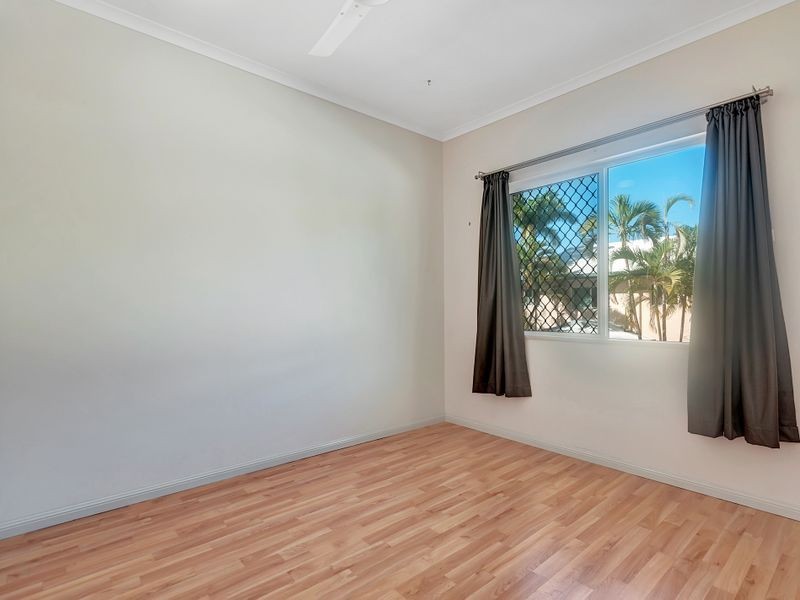 3 2 Grantala Street, Manoora QLD 4870