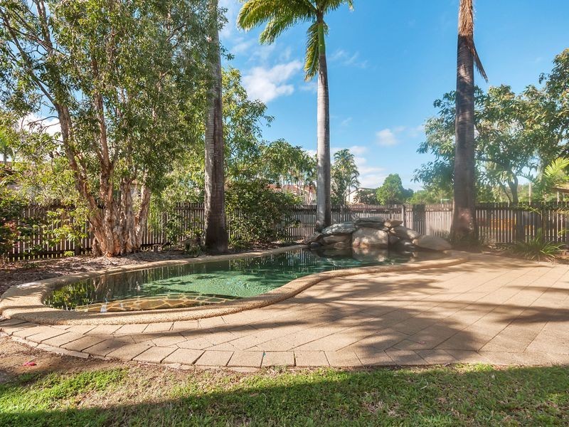 3 2 Grantala Street, Manoora QLD 4870