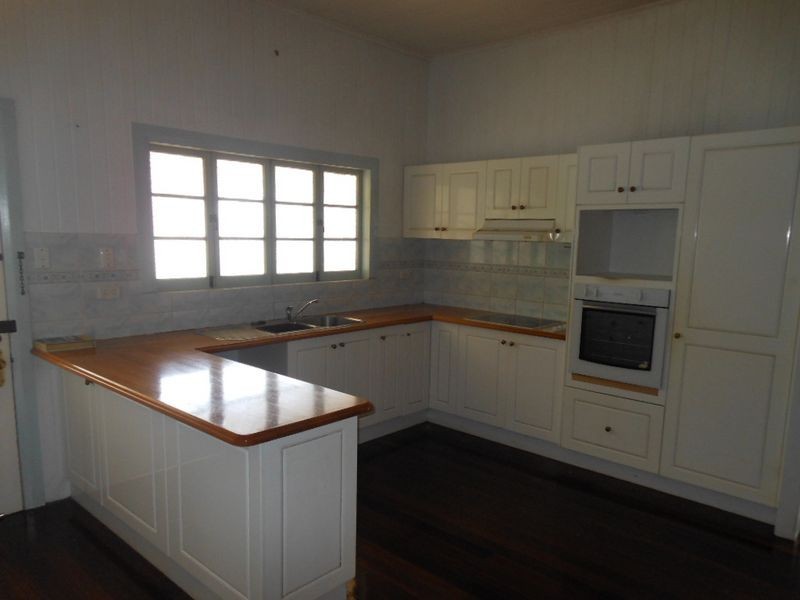 16 Atkinson Street, Manunda QLD 4870