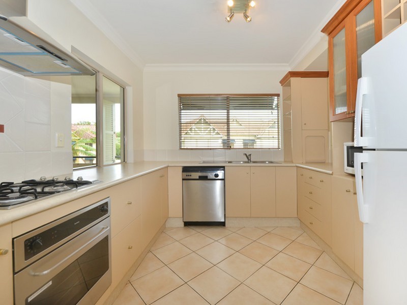 716/2 Greenslopes Street, Cairns North QLD 4870