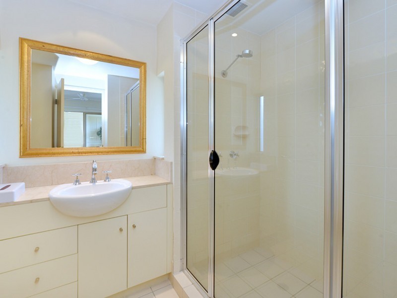 716/2 Greenslopes Street, Cairns North QLD 4870