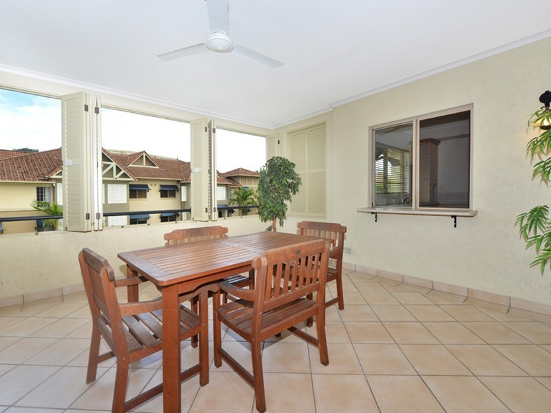 716/2 Greenslopes Street, Cairns North QLD 4870
