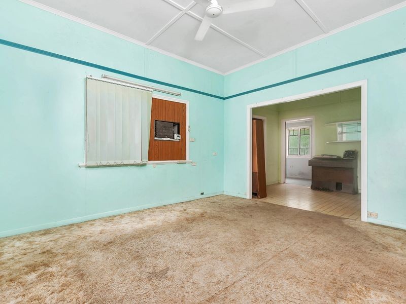 9 Moody Street, Manunda QLD 4870
