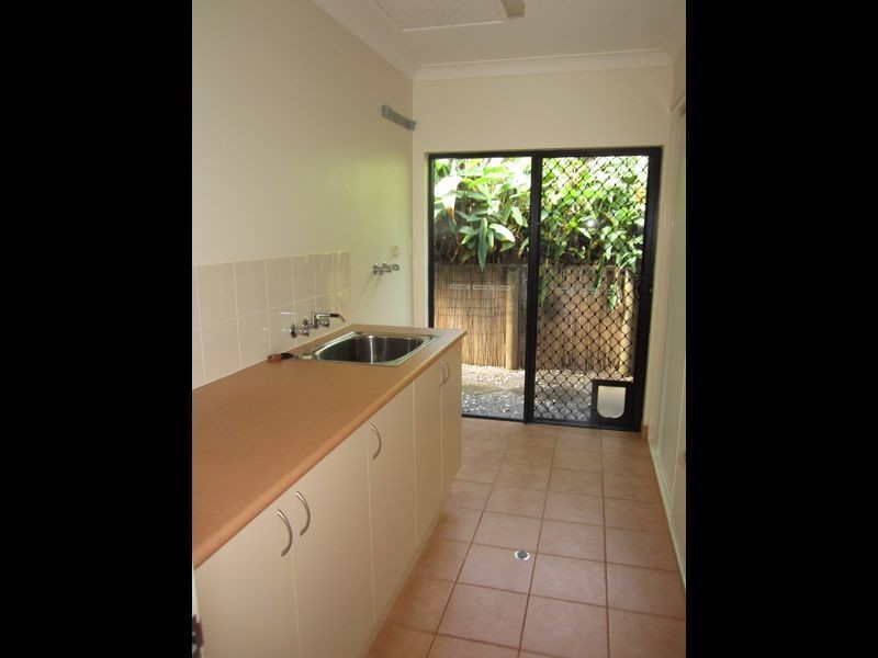 58 Fairley Street, Redlynch QLD 4870