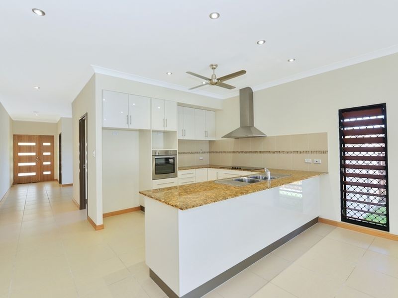 22 Quartzborough Promenade, Trinity Park QLD 4879