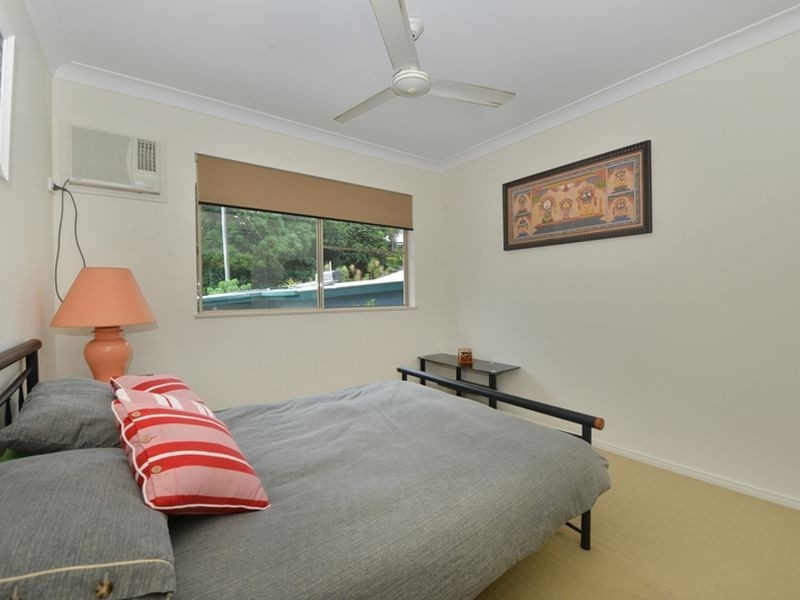 8/12-14 Old Smithfield Road, Freshwater QLD 4870