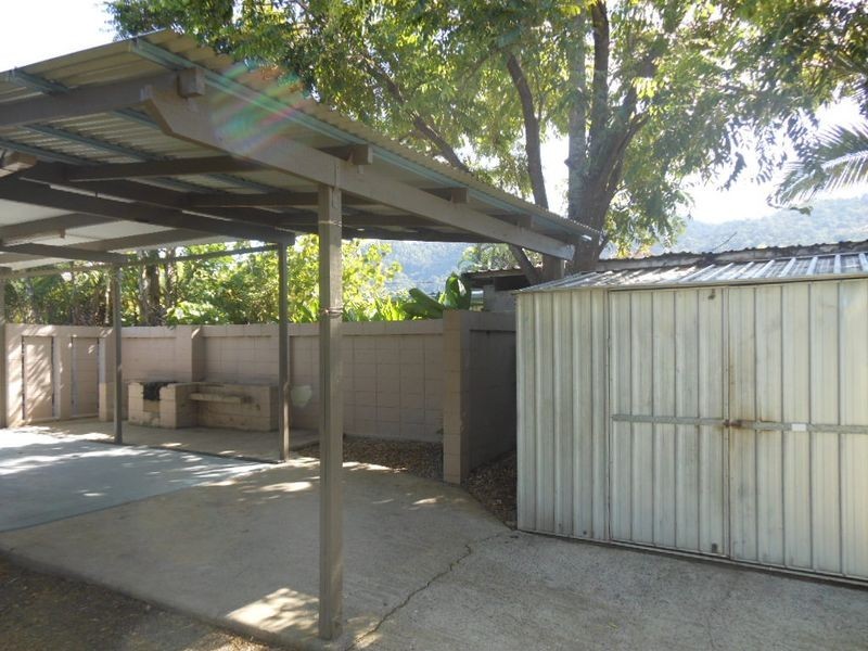 18 Purbeck Place, Edge Hill QLD 4870