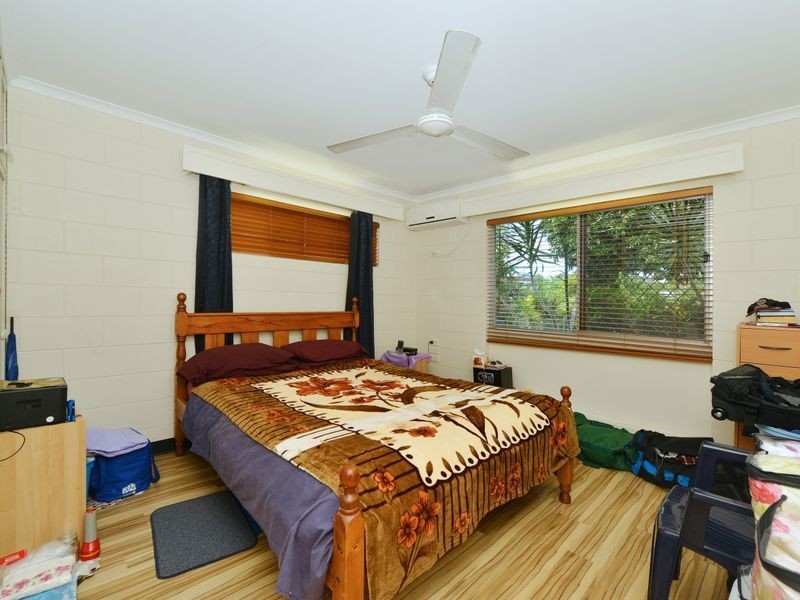 1 & 2/8 Nunga Close, Manunda QLD 4870