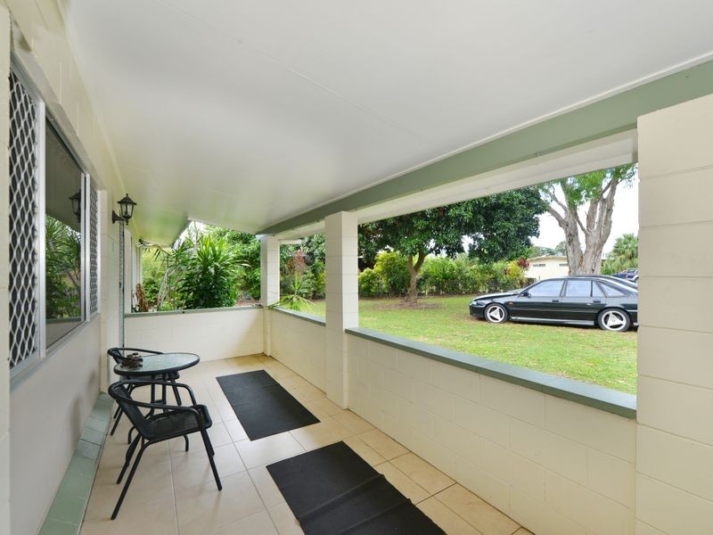 1 & 2/8 Nunga Close, Manunda QLD 4870