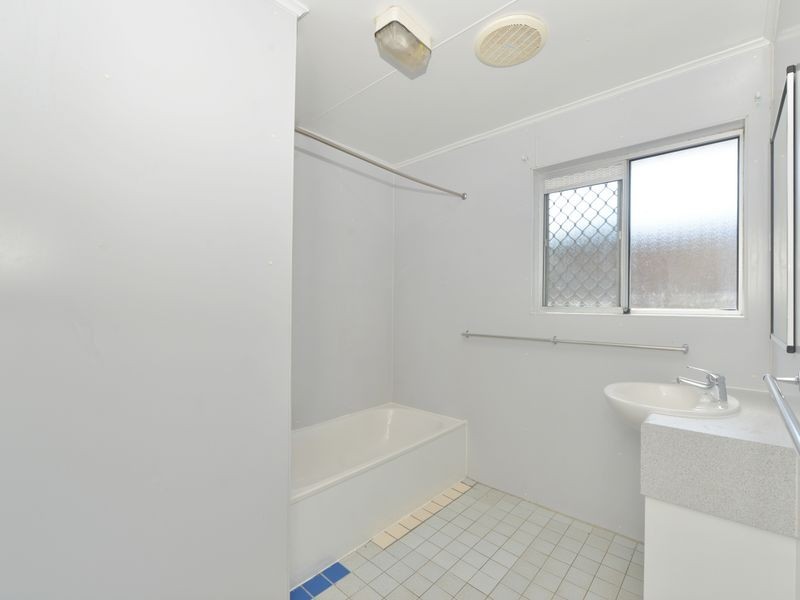 37 Frances Street, Mooroobool QLD 4870