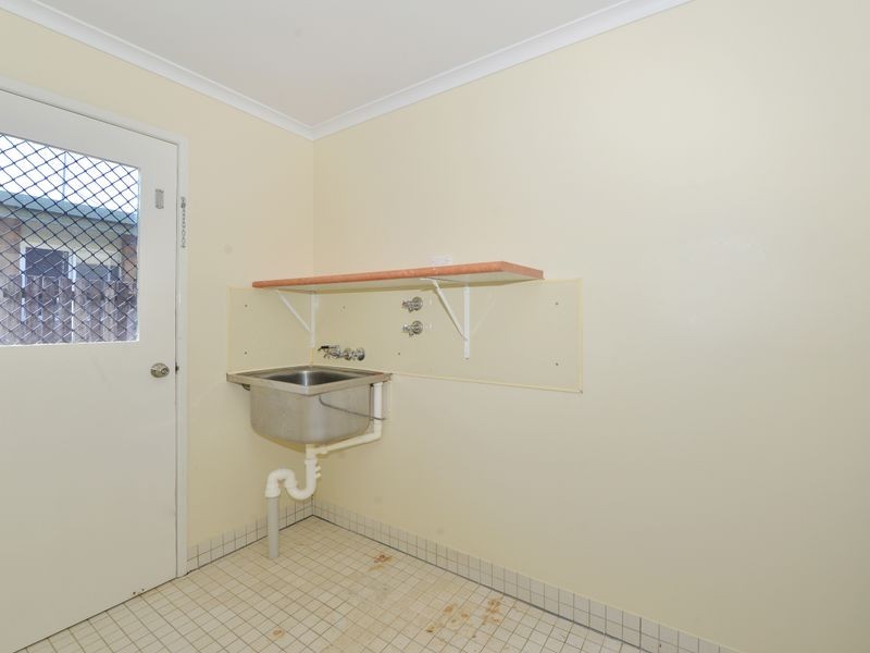 37 Frances Street, Mooroobool QLD 4870