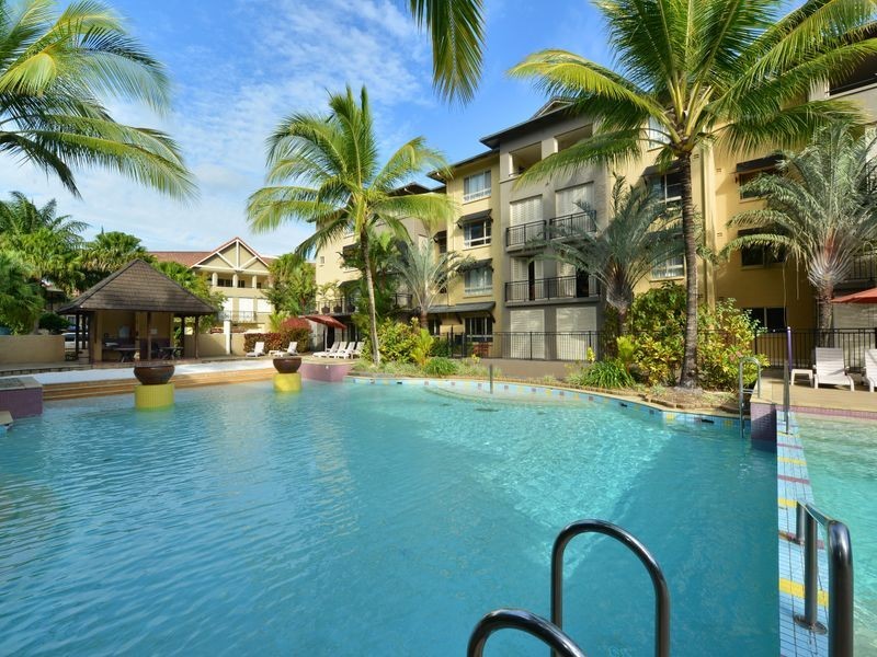 1204/2 Greenslopes Street, Cairns North QLD 4870