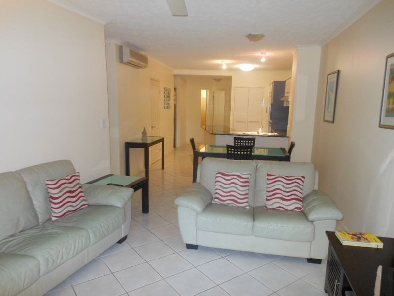 2/275 Esplanade, Cairns North QLD 4870