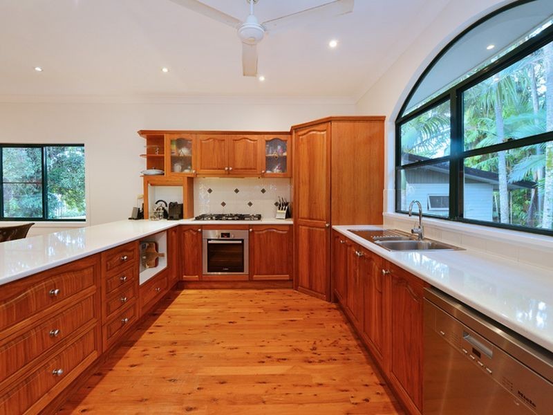 11 Mason Street, Stratford QLD 4870