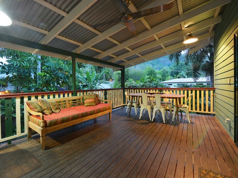 11 Mason Street, Stratford QLD 4870