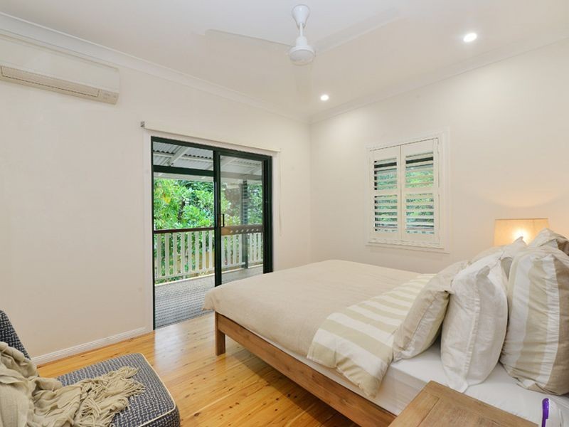 11 Mason Street, Stratford QLD 4870