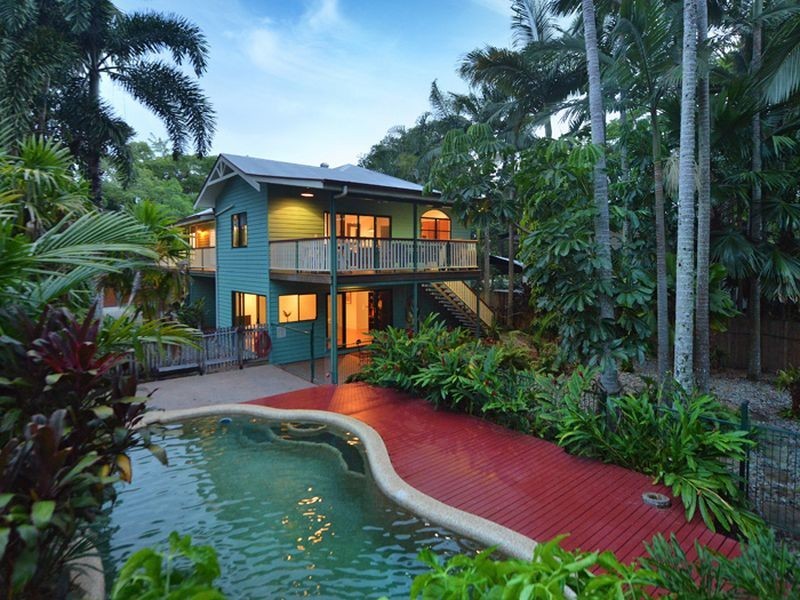 11 Mason Street, Stratford QLD 4870