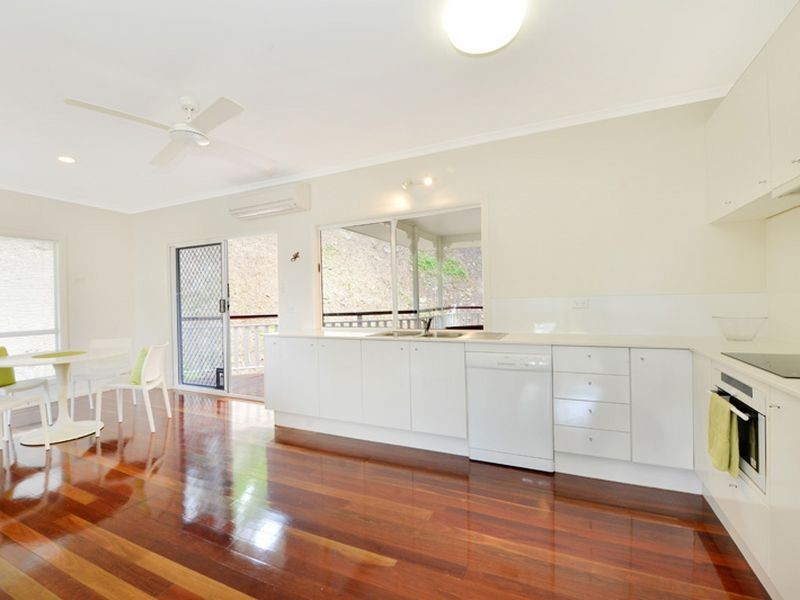 11 Glen Boughton Street, Aeroglen QLD 4870