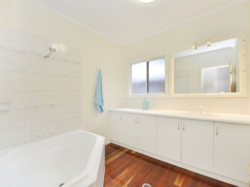 11 Glen Boughton Street, Aeroglen QLD 4870