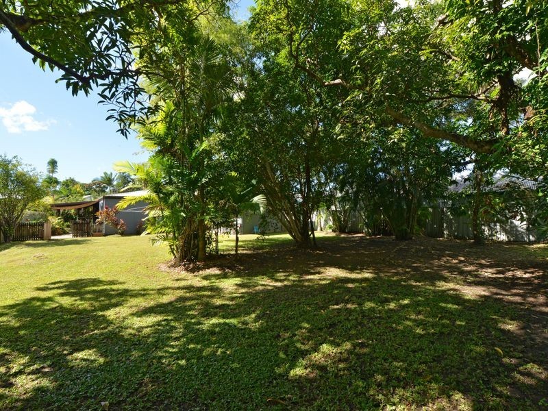 487 McCoombe Street, Mooroobool QLD 4870
