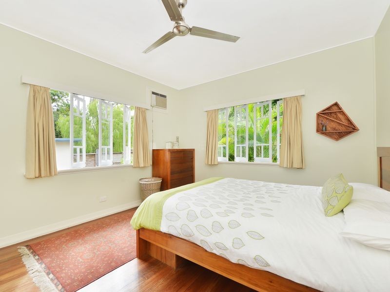 74 Upper Miles Street, Manoora QLD 4870