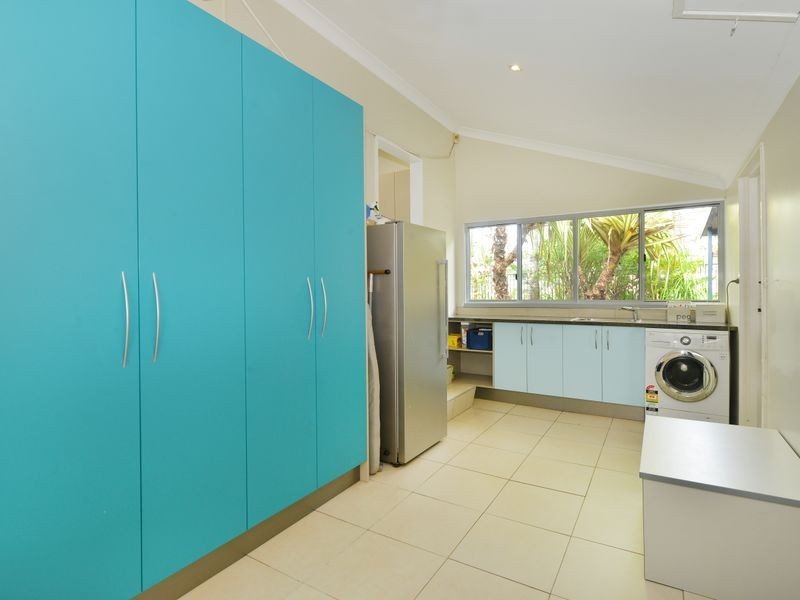 74 Upper Miles Street, Manoora QLD 4870