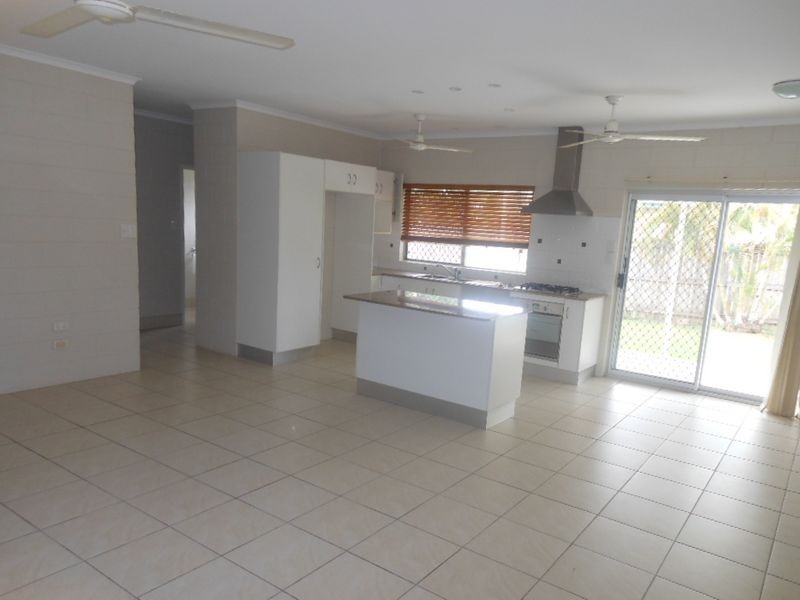 22 Resolution Drive, Bentley Park QLD 4869