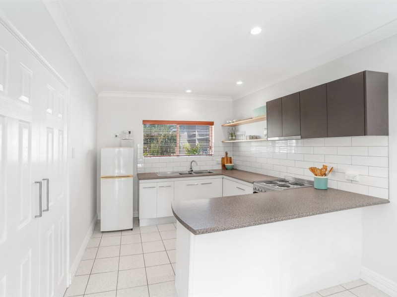 8/21 Springfield Crescent, Manoora QLD 4870