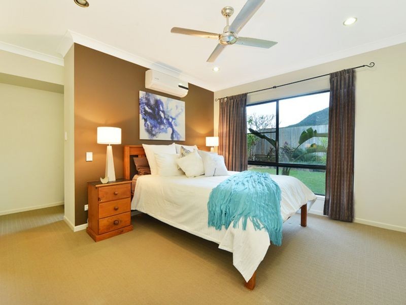 10 Raffles Avenue, Redlynch QLD 4870