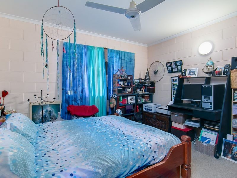 2/36-38 Old Smithfield Road, Freshwater QLD 4870