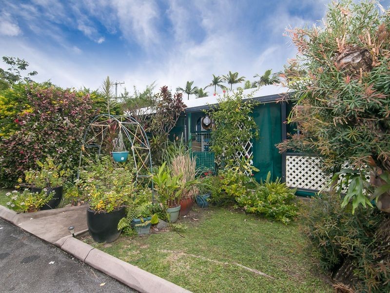 2/36-38 Old Smithfield Road, Freshwater QLD 4870