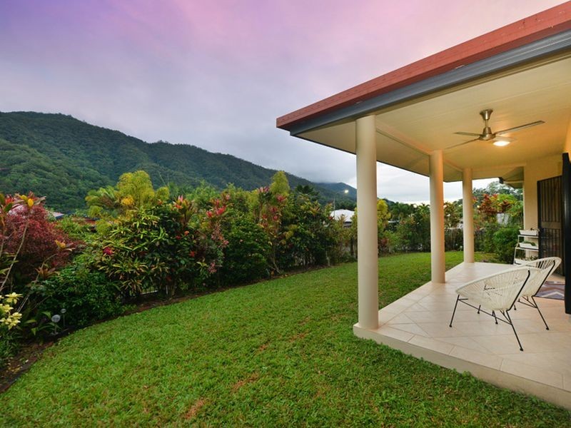 63 William Hickey Street, Redlynch QLD 4870