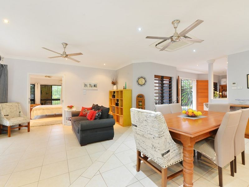 63 William Hickey Street, Redlynch QLD 4870