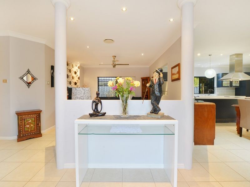 63 William Hickey Street, Redlynch QLD 4870