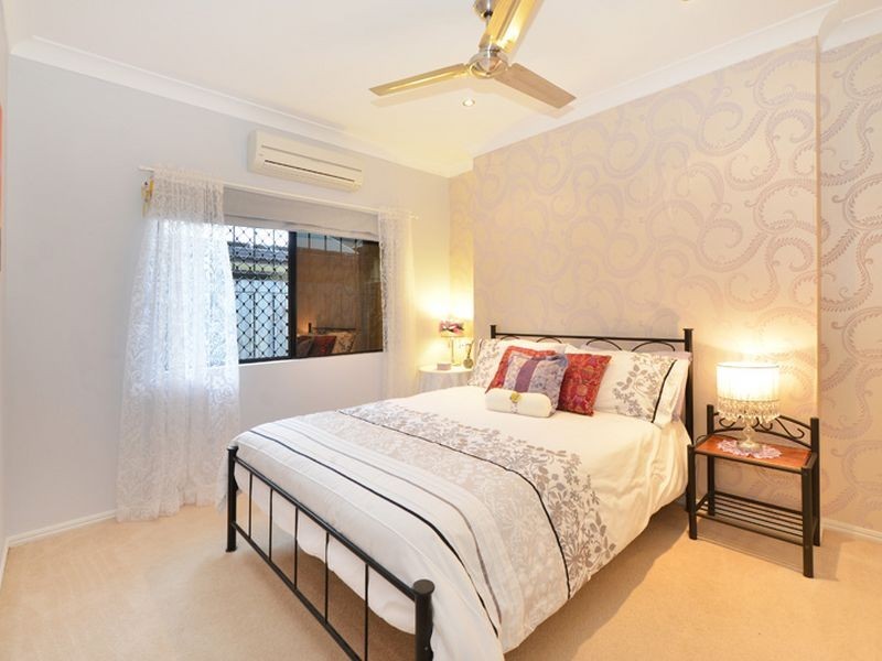 63 William Hickey Street, Redlynch QLD 4870