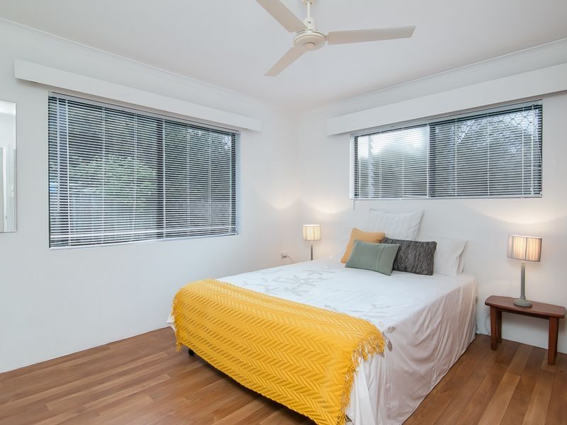 33 Mulligan Street, Manoora QLD 4870